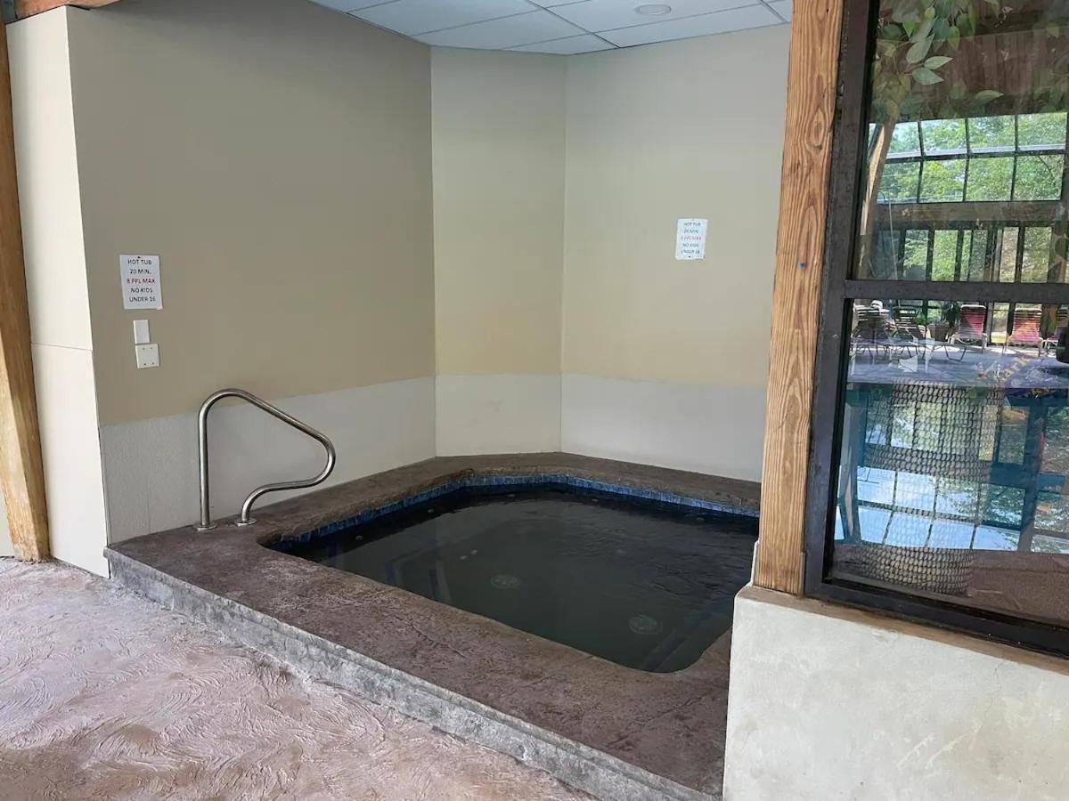 Pocono Paradise - 3 Bedroom 3 And Half Bathroom Townhouse Tannersville Buitenkant foto